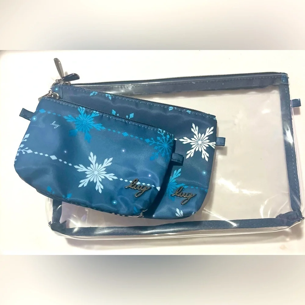 Lug Blue & White Snowflake Women's Amenity Cosmetic Bag Set